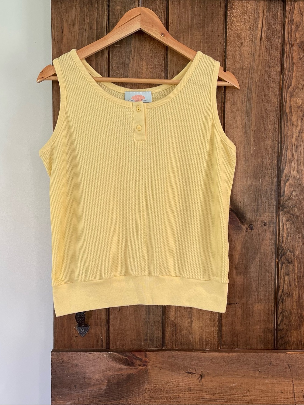 Vintage 90's Coral Bay Butter Yellow Thermal Knit Henley Button Tank Large